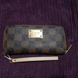 Micheal Kors wallet